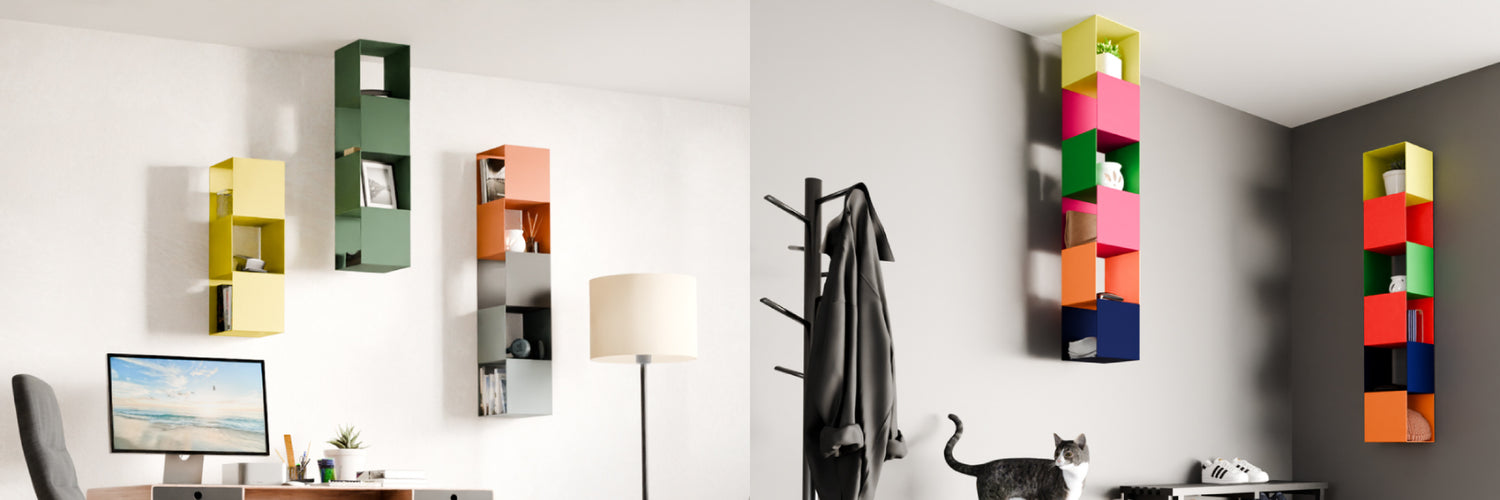 Modernes Zimmer mit farbenfrohen Wandregalen, einem Arbeitsbereich mit Computer und einer verspielten Katze neben einer Garderobe.